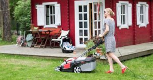 The Professional Guide on How to Choose The Best Lawn Mower for Small Garden